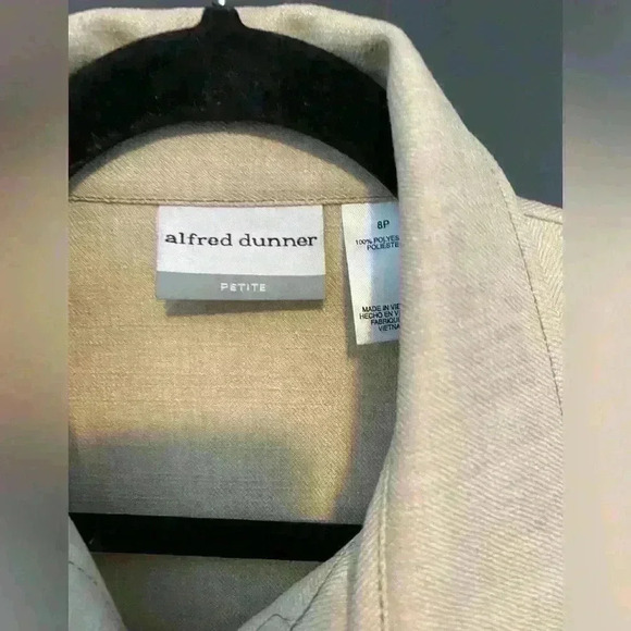 Alfred Dunner women’s beige casual dress jacket size 8p - Picture 4 of 11